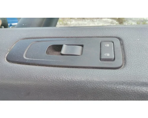 PETERBILT 579 DOOR ELECTRICAL SWITCH
