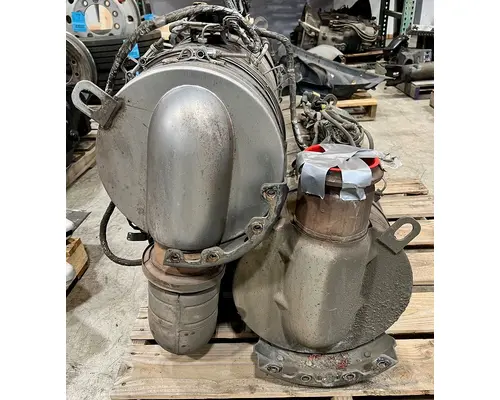 PETERBILT 579 DPF (Diesel Particulate Filter)