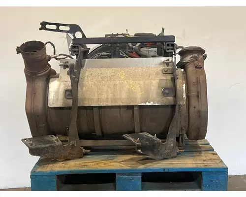 PETERBILT 579 DPF (Diesel Particulate Filter)
