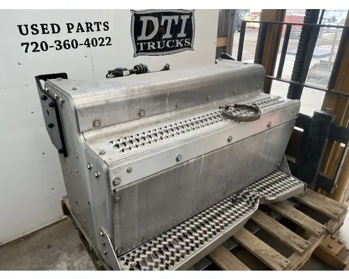 PETERBILT 579 DPF (Diesel Particulate Filter)