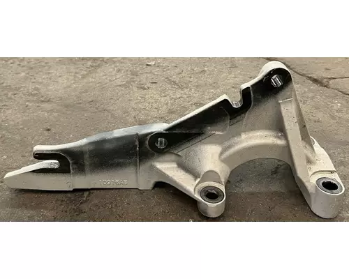 PETERBILT 579 DPF Bracket