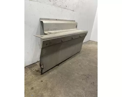 PETERBILT 579 DPF Cover