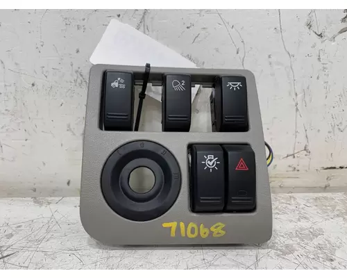 PETERBILT 579 Dash  Console Switch