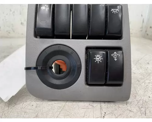 PETERBILT 579 Dash  Console Switch