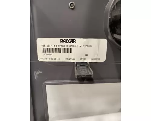 PETERBILT 579 Dash  Console Switch