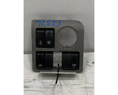 PETERBILT 579 Dash  Console Switch