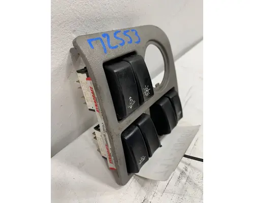 PETERBILT 579 Dash  Console Switch