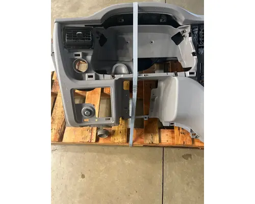 PETERBILT 579 Dash Assembly