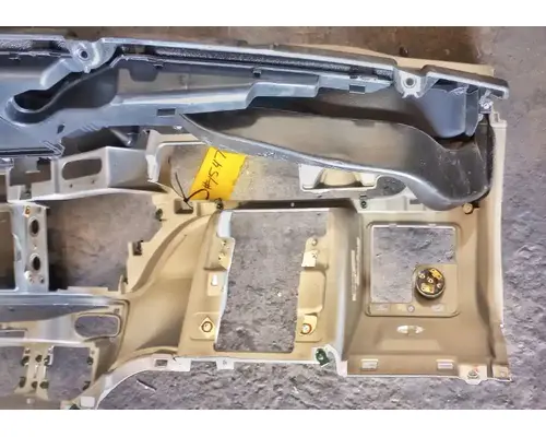 PETERBILT 579 Dash Assembly