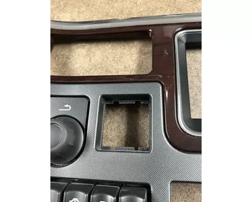PETERBILT 579 Dash Panel