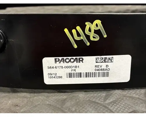 PETERBILT 579 Dash Panel