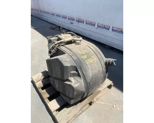 PETERBILT 579 Def Tank