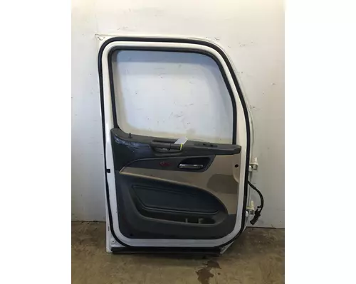 PETERBILT 579 Door Assembly, Front