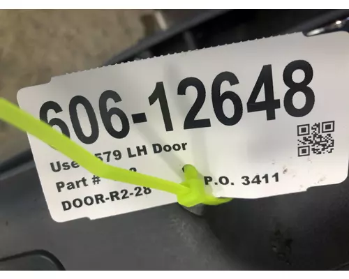 PETERBILT 579 Door Assembly, Front