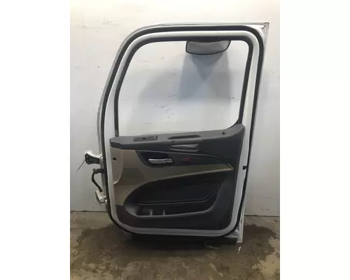 PETERBILT 579 Door Assembly, Front