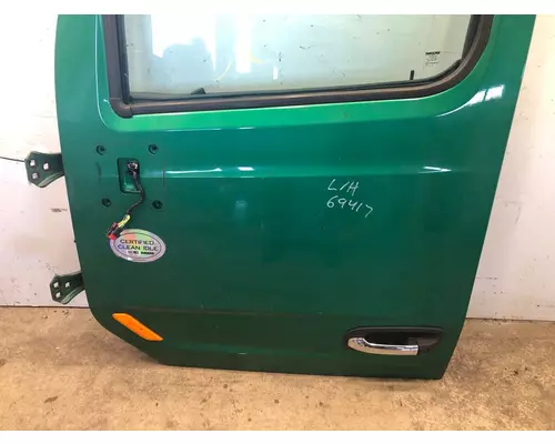 PETERBILT 579 Door Assembly, Front