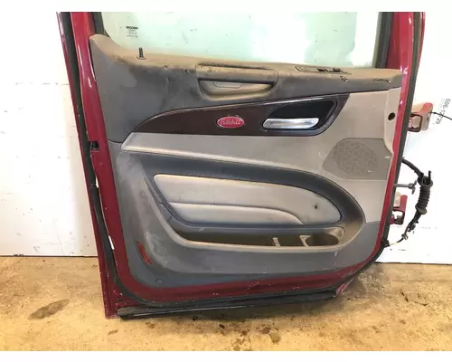 PETERBILT 579 Door Assembly, Front