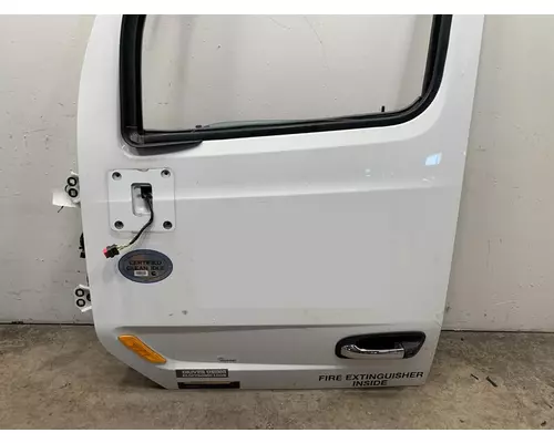 PETERBILT 579 Door Assembly, Front