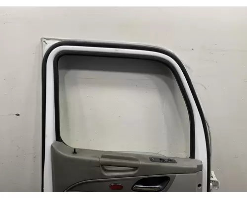 PETERBILT 579 Door Assembly, Front