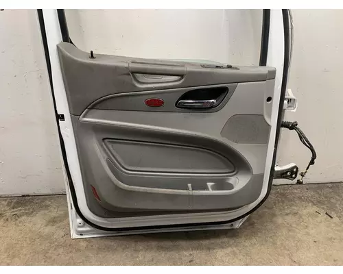 PETERBILT 579 Door Assembly, Front