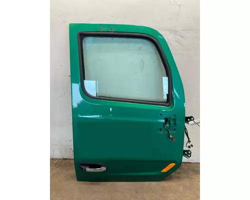 PETERBILT 579 Door Assembly, Front