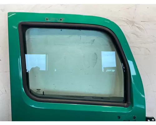 PETERBILT 579 Door Assembly, Front