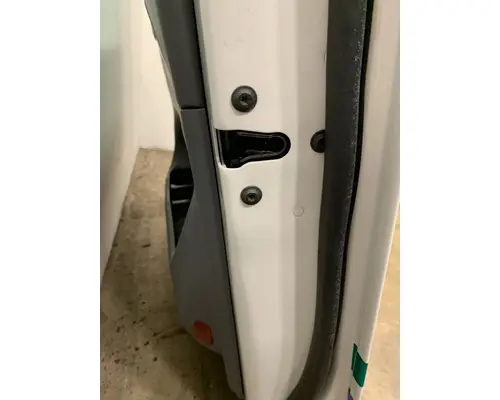PETERBILT 579 Door Assembly, Front