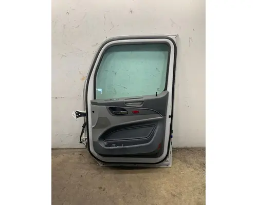 PETERBILT 579 Door Assembly, Front