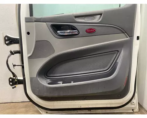 PETERBILT 579 Door Assembly, Front