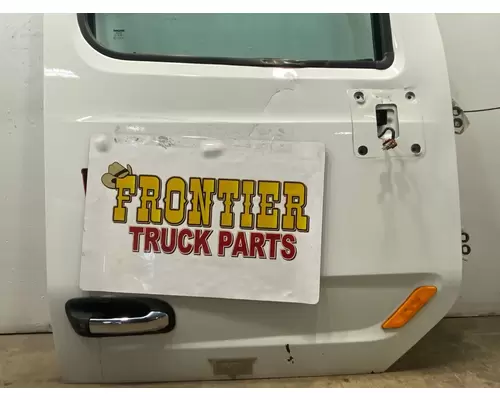 PETERBILT 579 Door Assembly, Front