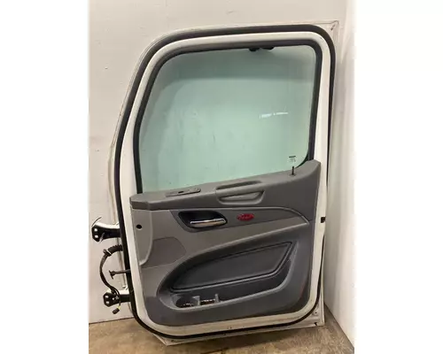 PETERBILT 579 Door Assembly, Front