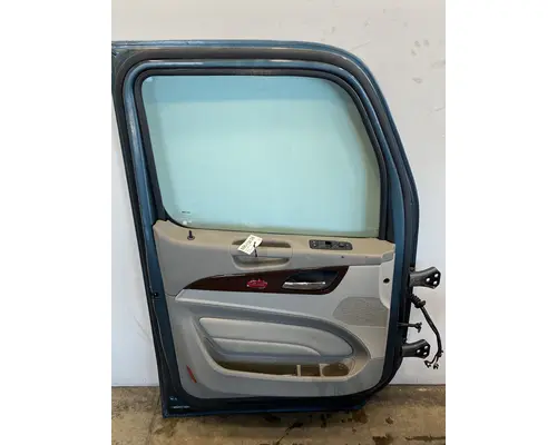 PETERBILT 579 Door Assembly, Front