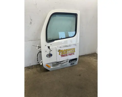 PETERBILT 579 Door Assembly, Front