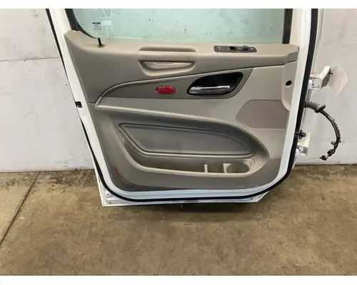 PETERBILT 579 Door Assembly, Front