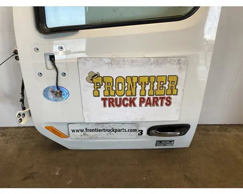 PETERBILT 579 Door Assembly, Front