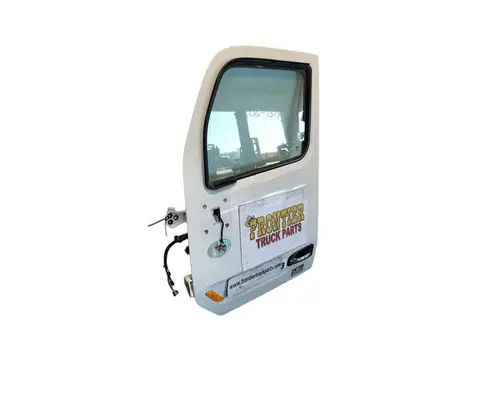 PETERBILT 579 Door Assembly, Front