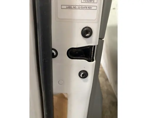 PETERBILT 579 Door Assembly, Front