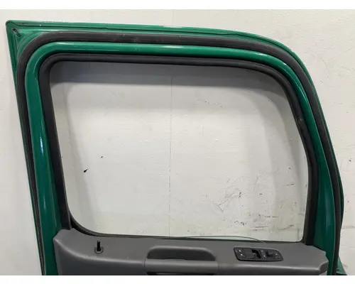 PETERBILT 579 Door Assembly, Front