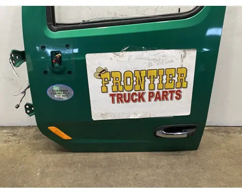 PETERBILT 579 Door Assembly, Front