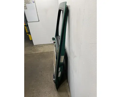 PETERBILT 579 Door Assembly, Front