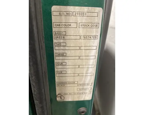 PETERBILT 579 Door Assembly, Front