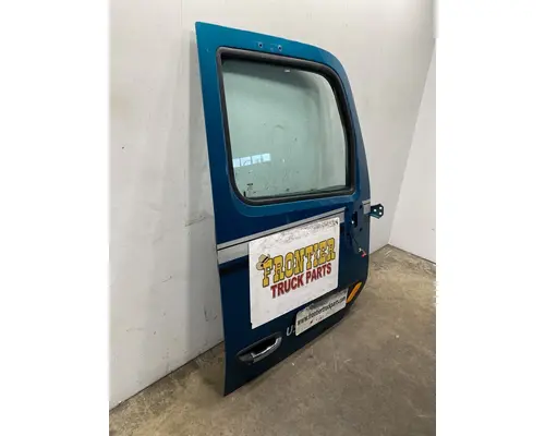 PETERBILT 579 Door Assembly, Front