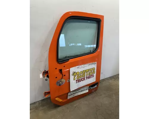 PETERBILT 579 Door Assembly, Front