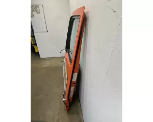 PETERBILT 579 Door Assembly, Front