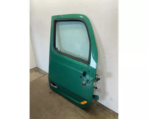 PETERBILT 579 Door Assembly, Front