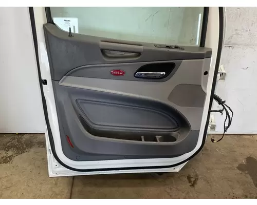 PETERBILT 579 Door Assembly, Front