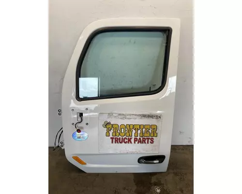 PETERBILT 579 Door Assembly, Front