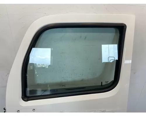 PETERBILT 579 Door Assembly, Front
