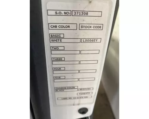 PETERBILT 579 Door Assembly, Front