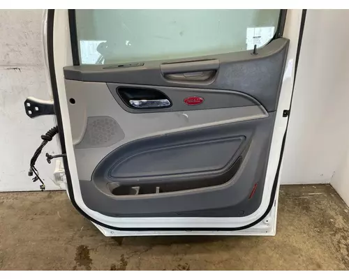 PETERBILT 579 Door Assembly, Front